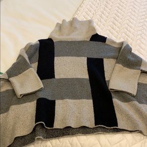 Zara turtleneck poncho sweater Size medium